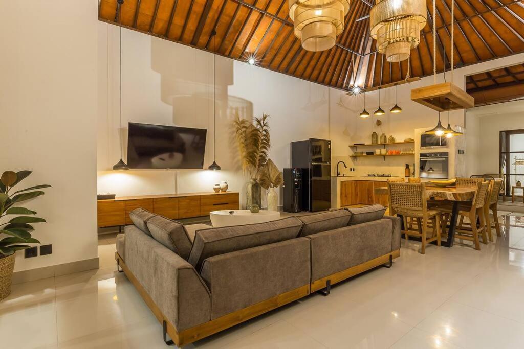 विला Charming 3 Bedrooms Walking Distance *